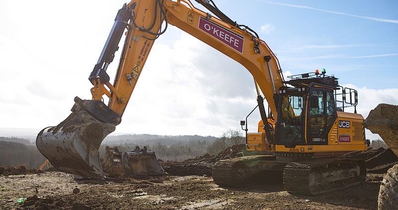 JCB 220X Tracked Excavator signwritten to Greenshields customer O'Keefe excavating