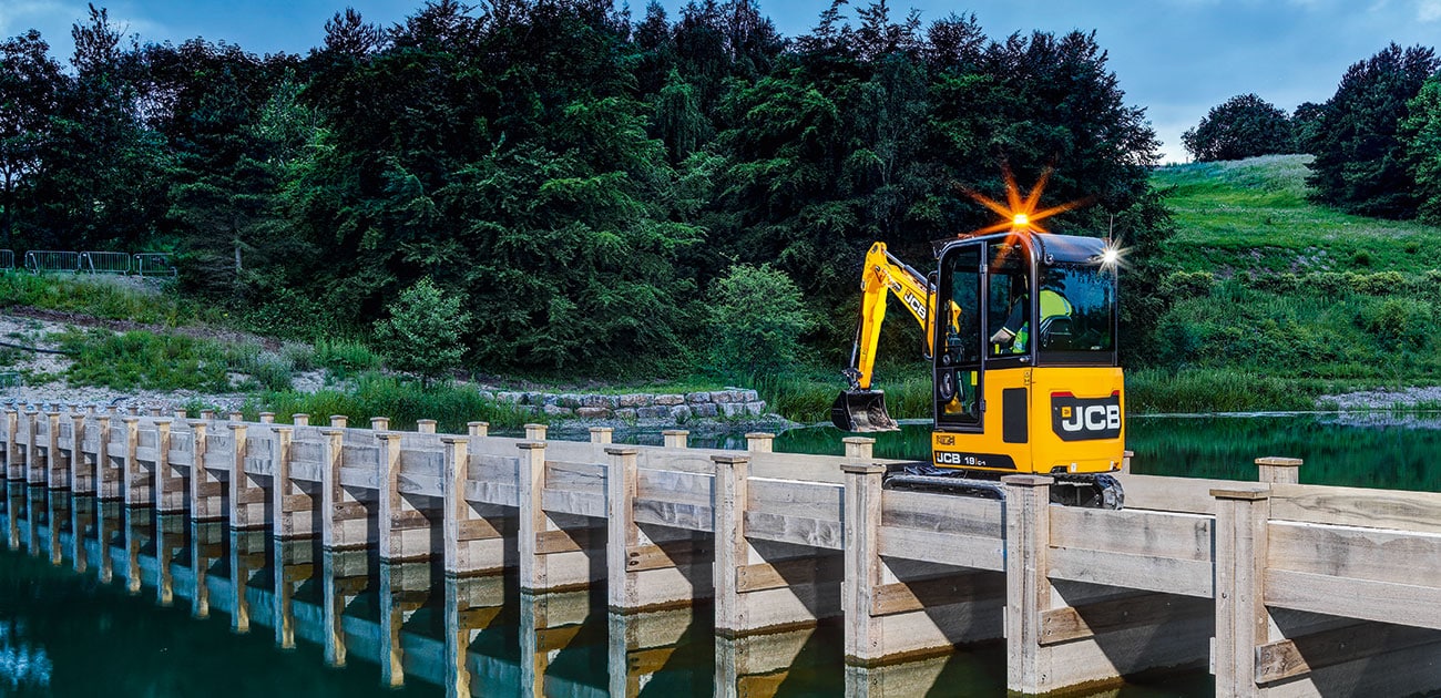 19C-1 tracking across a bridge