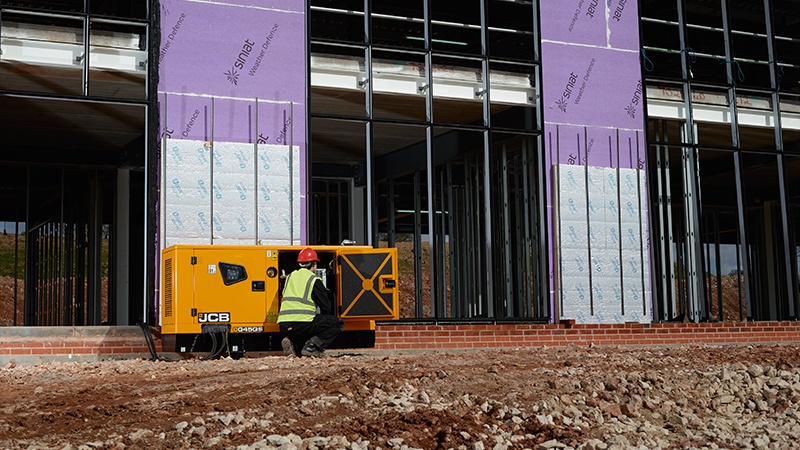 JCB G45QS with an engineer working on it