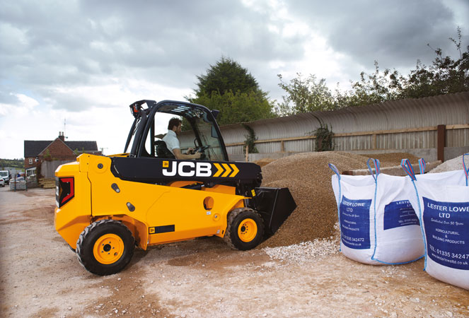 JCB TLT27G Industrial Forklift loading its shovel