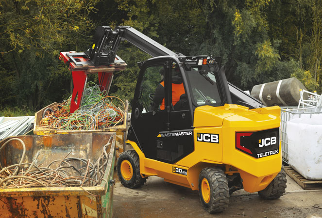 A TLT30-23D 4WD Industrial Forklift moving wires