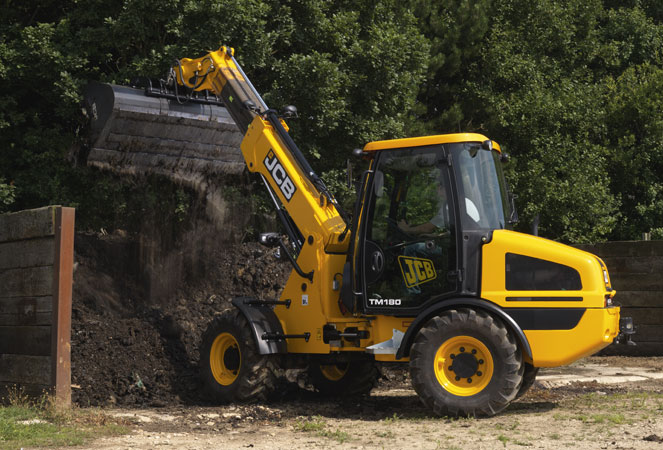 JCB TM180 unloading shovel