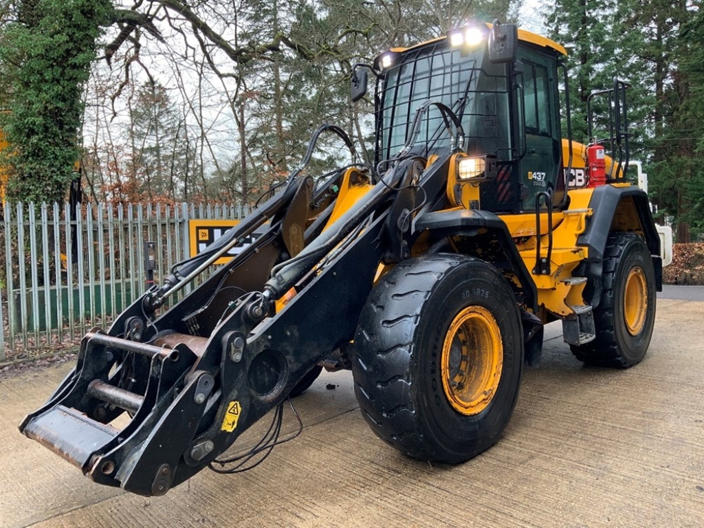 JCB 437-thumb